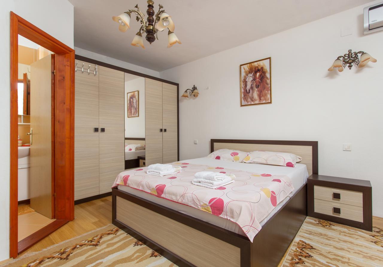 Apartment Panorama Kotor Luaran gambar